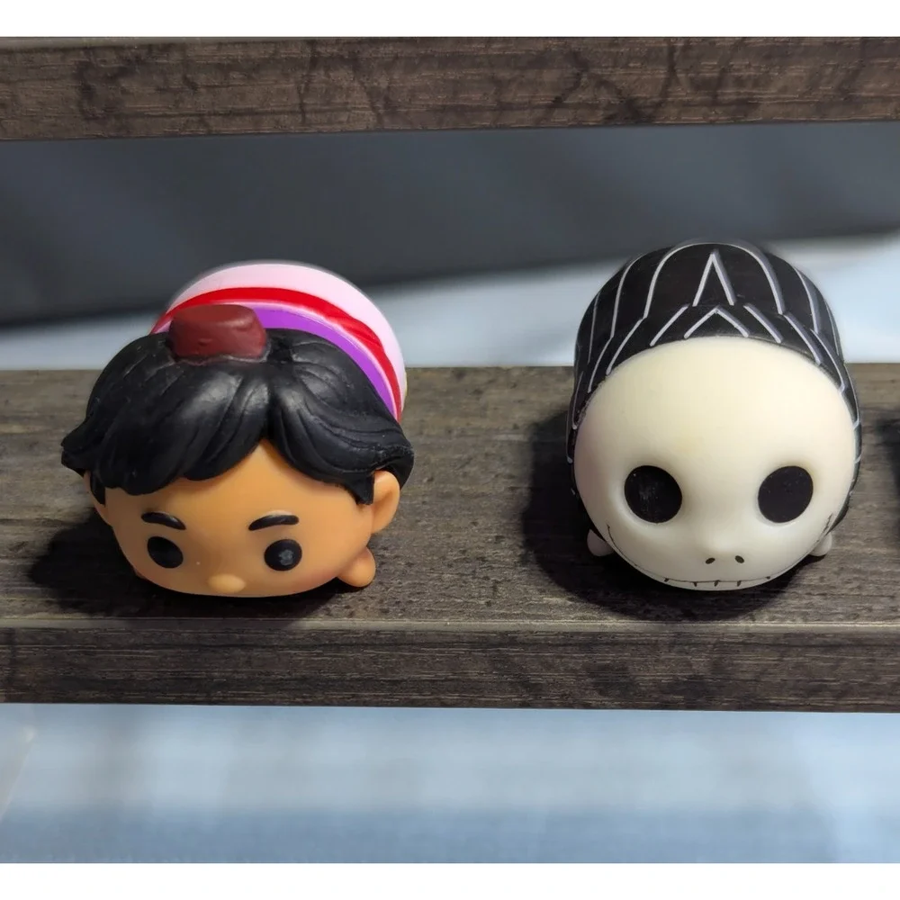 DISNEY TSUM TSUM Lot of 12 Mixed Figures - Glitter, Pastel, Etc.